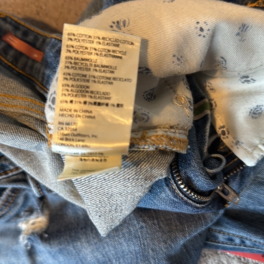 Pilcro by Anthropologie Heritige Boyfriend Distressed Jeans Sz 28 Cropped - Picture 16 of 16